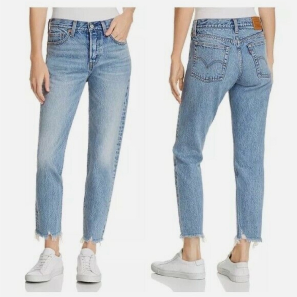 LEVIS Iconic Blue Wedgie Light Wash Denim Skinny Straight Leg Ankle Length Jeans